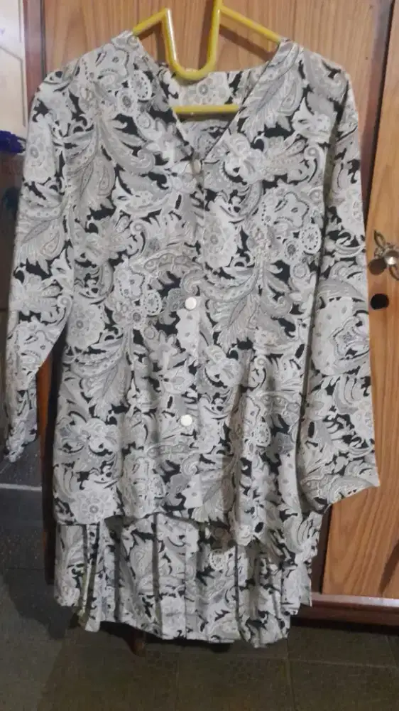 blazer and rok 1 set yaa baruu