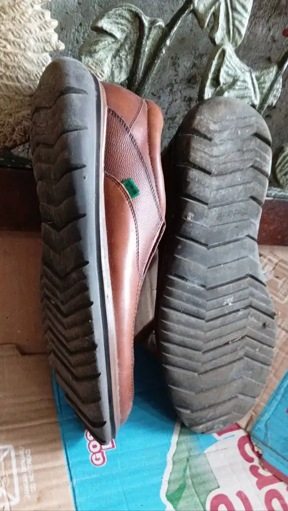 Di jual sepatu kickers