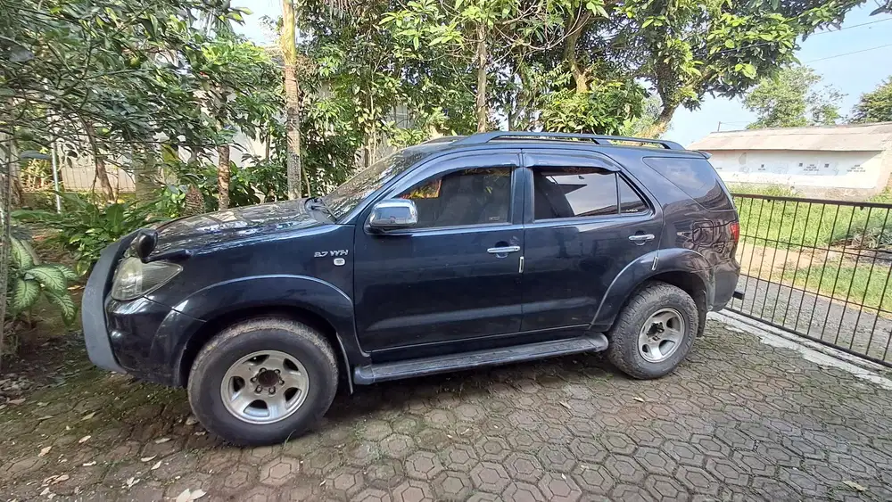 Toyota Fortuner 2007 Bensin