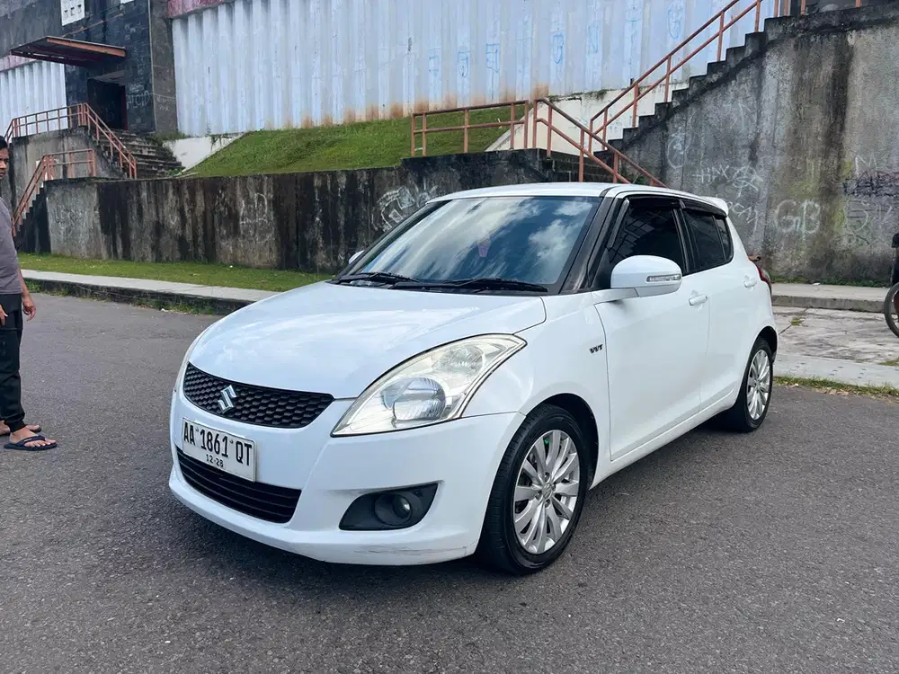 Suzuki Swift 2013 Bensin