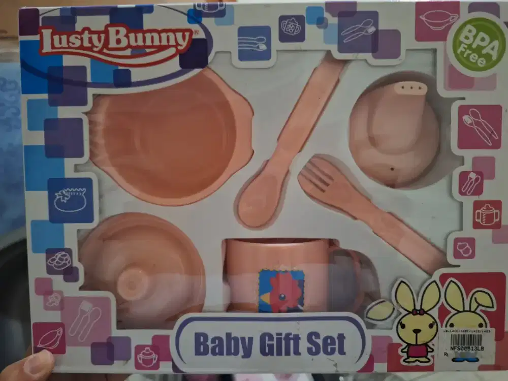 Baby gift set tempat makan baby