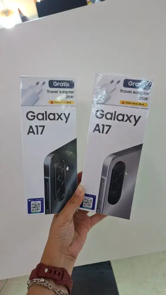 SAMSUNG GALAXY A17