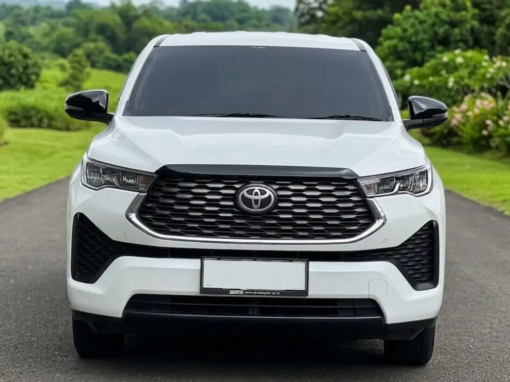 Toyota  Innova Zenix 2.0 V At Th.2023