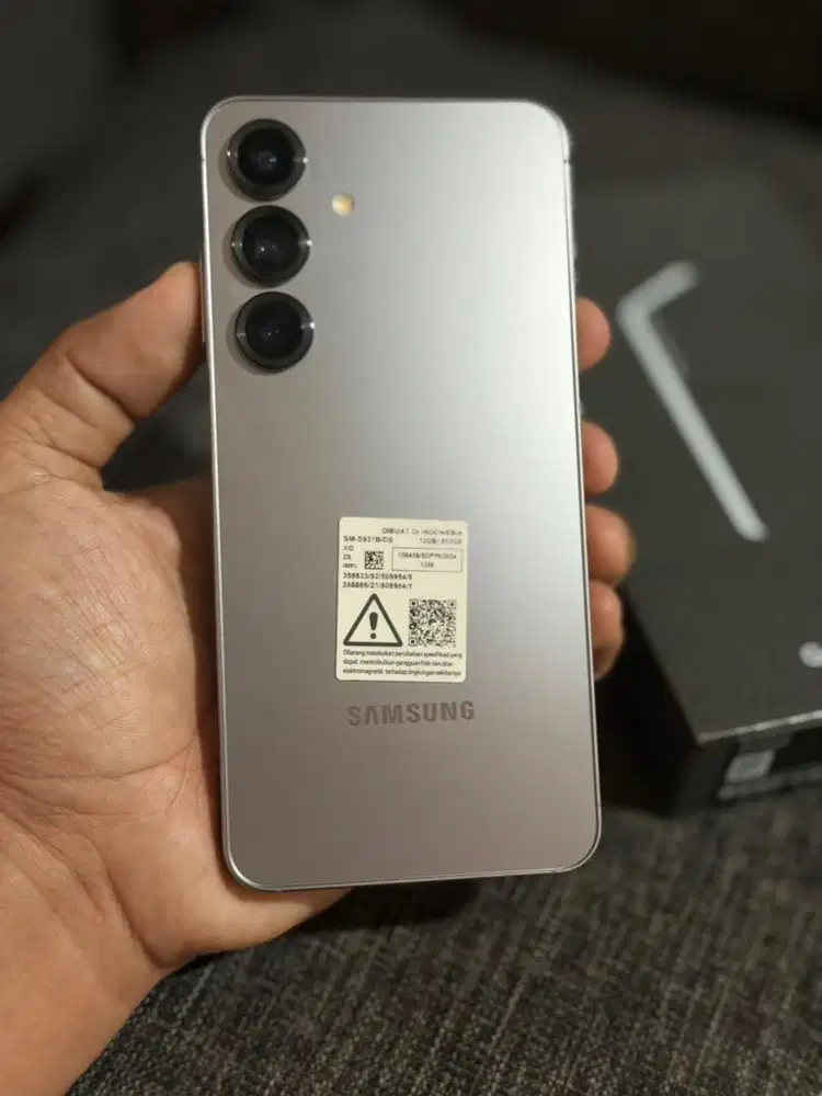 Samsung S25 12/512