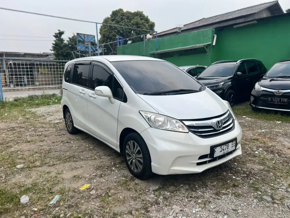 Honda Freed 2013 Bensin