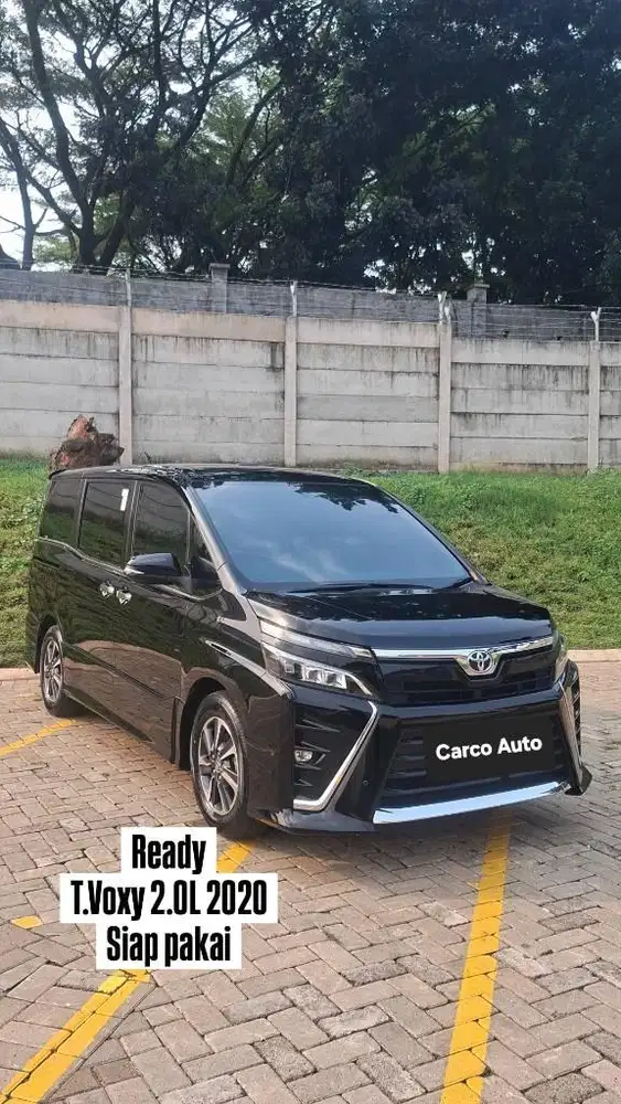 Toyota Voxy 2.0L AT 2020 Hitam Sunroof Siap Pakai