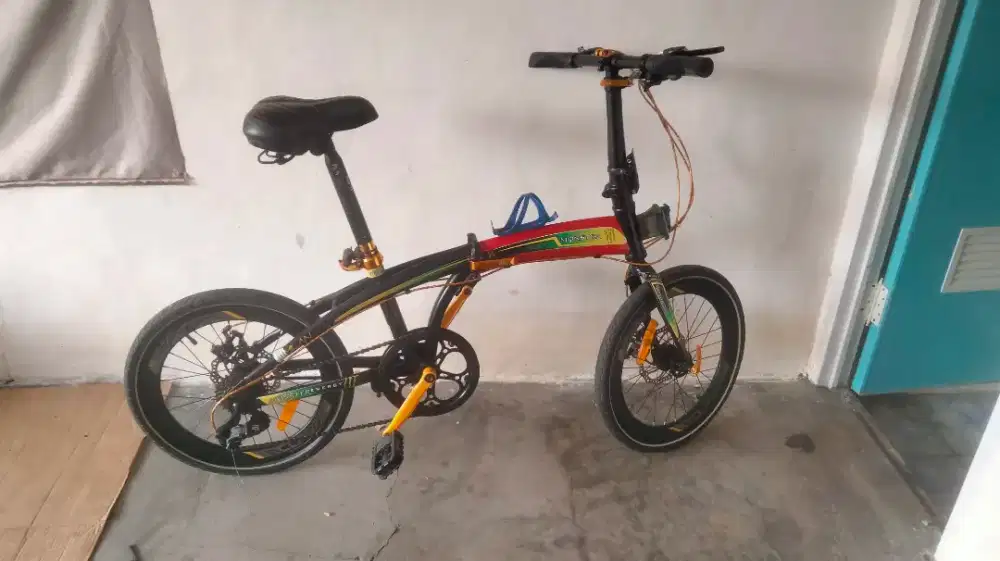 Di jual sepeda lipat uk 20 sip pake