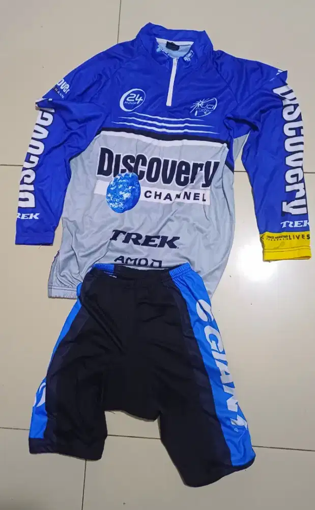 3 baju 2 celana pakaian bersepeda