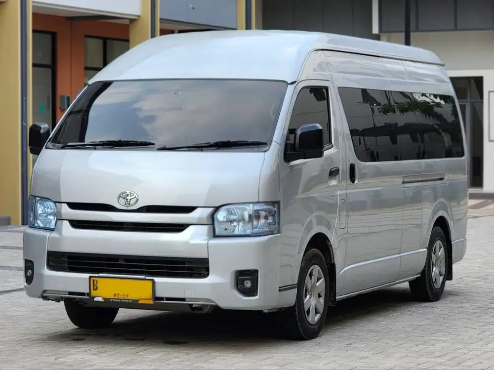 Toyota Hiace Commuter 2022
