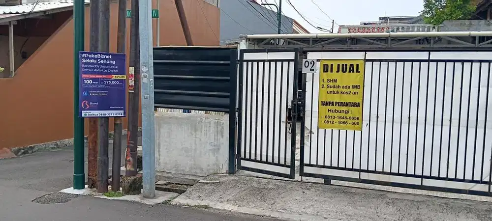 Dijual Tanah - Bangunan Semi Permanen