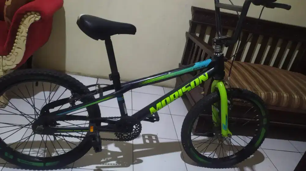 Sepeda BMX Morison ukuran 20