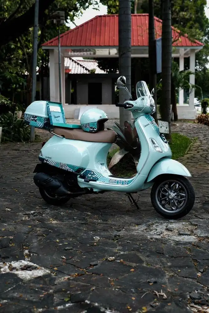 VESPA LX 125 BATIK EDITION 2023