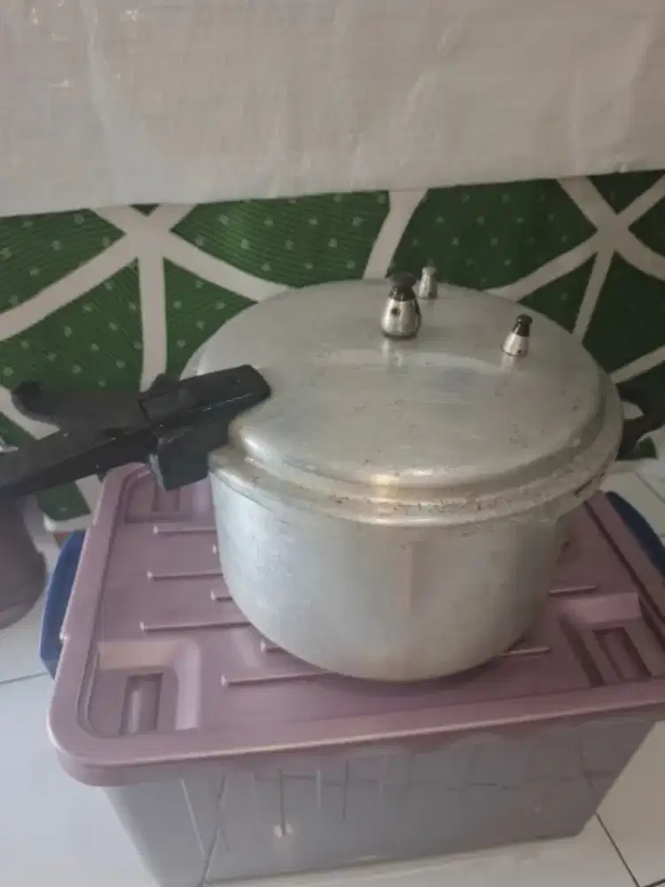 Jual aja Panci Presto 12.Liter vicenza kondisi ok