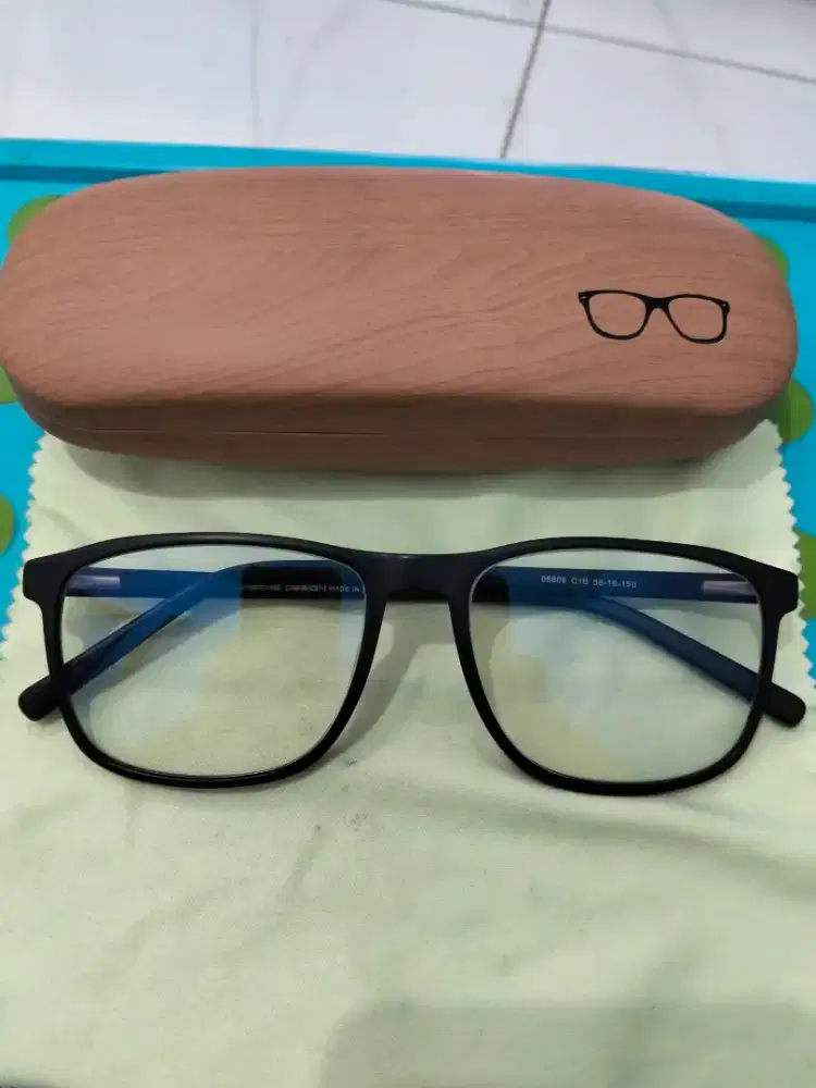 PORSCHE DESIGN Frame kacamata Retro