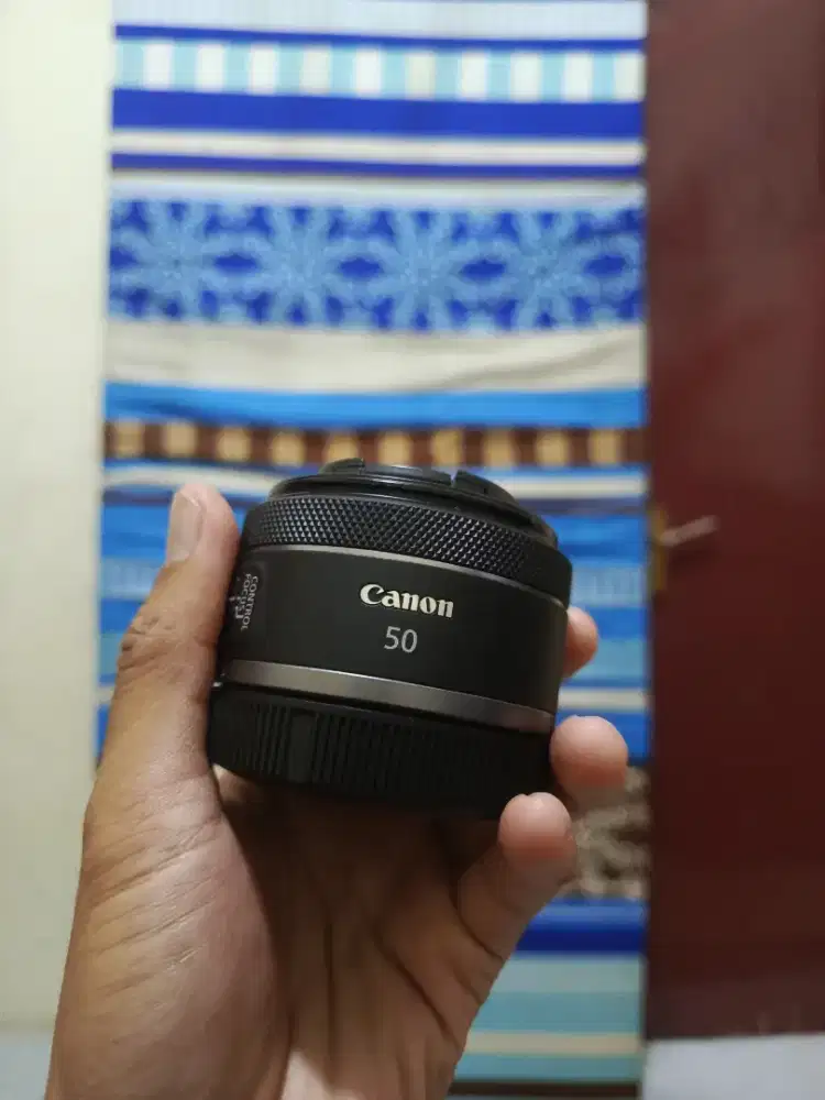 Lensa Canon eos Rp 50mm F 1.8