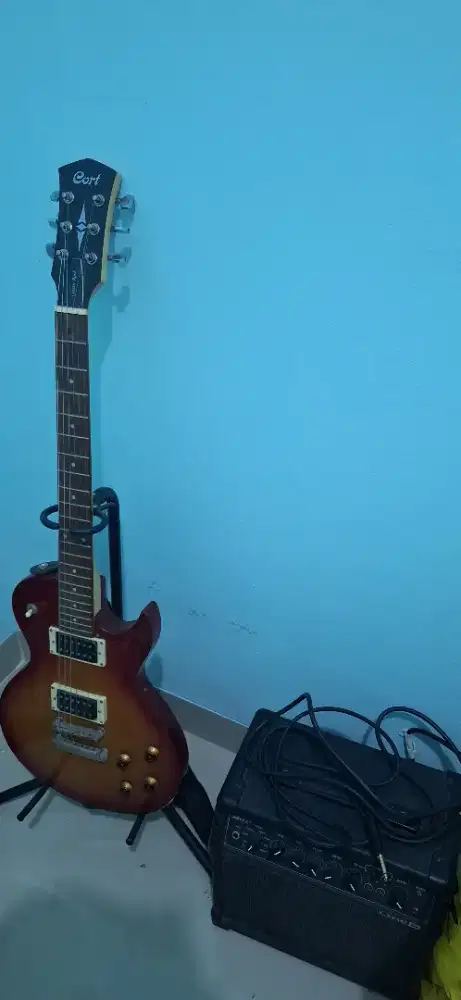 Cort electric guitar dan amplifier