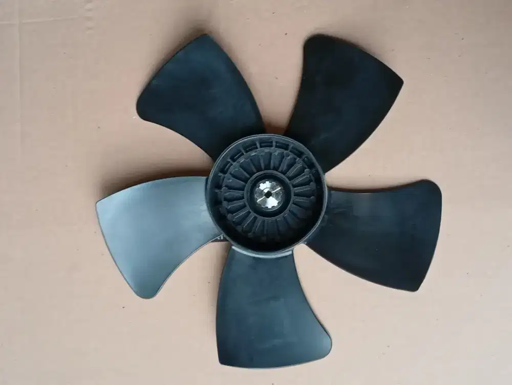 dijual casing plastic extra fan Avansa dan Xenia Merk Denso
