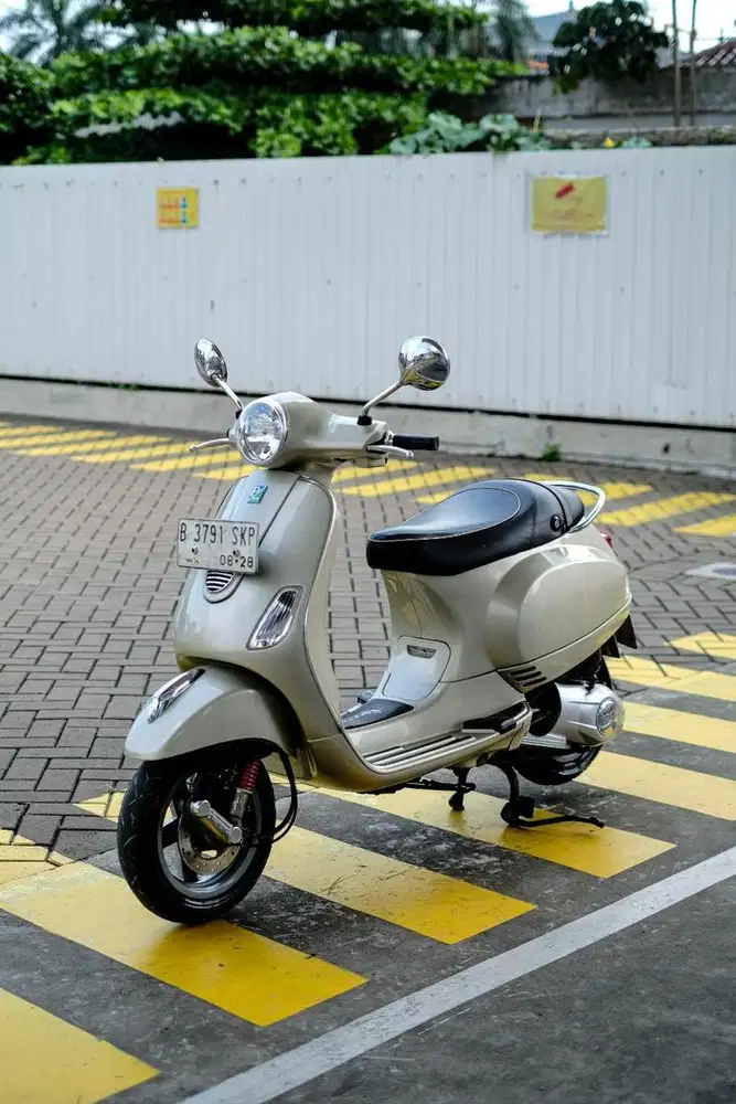 VESPA LX 150 3Vie tahun 2013