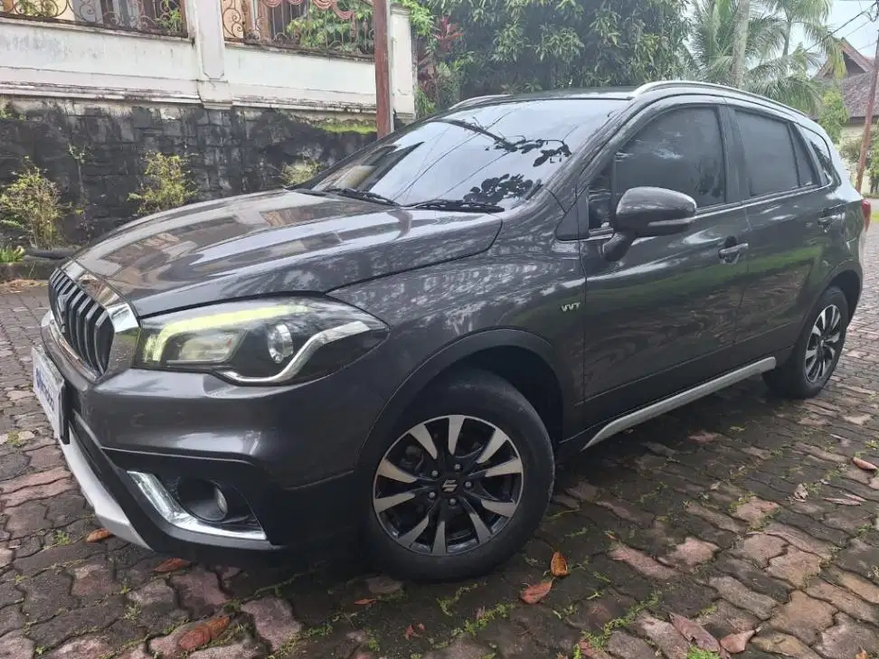 Suzuki SX4 1.5 S-Cross Bensin-AT 2018 KTKQ
