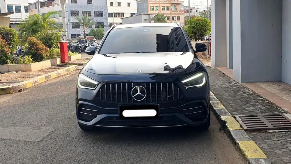 Km 17rb mercedes mercy amg gla35 2023 pakai 2024 hitam