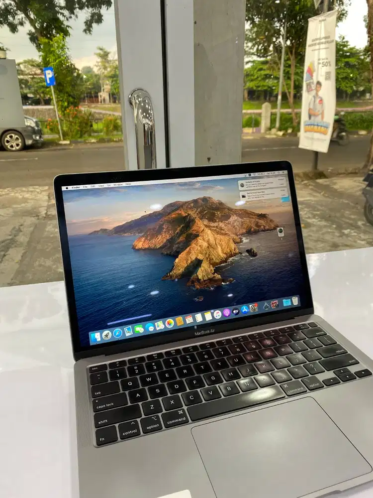 Macbook Air 2020 RAM 8/256 GB Intel Core i7 13 Space Grey