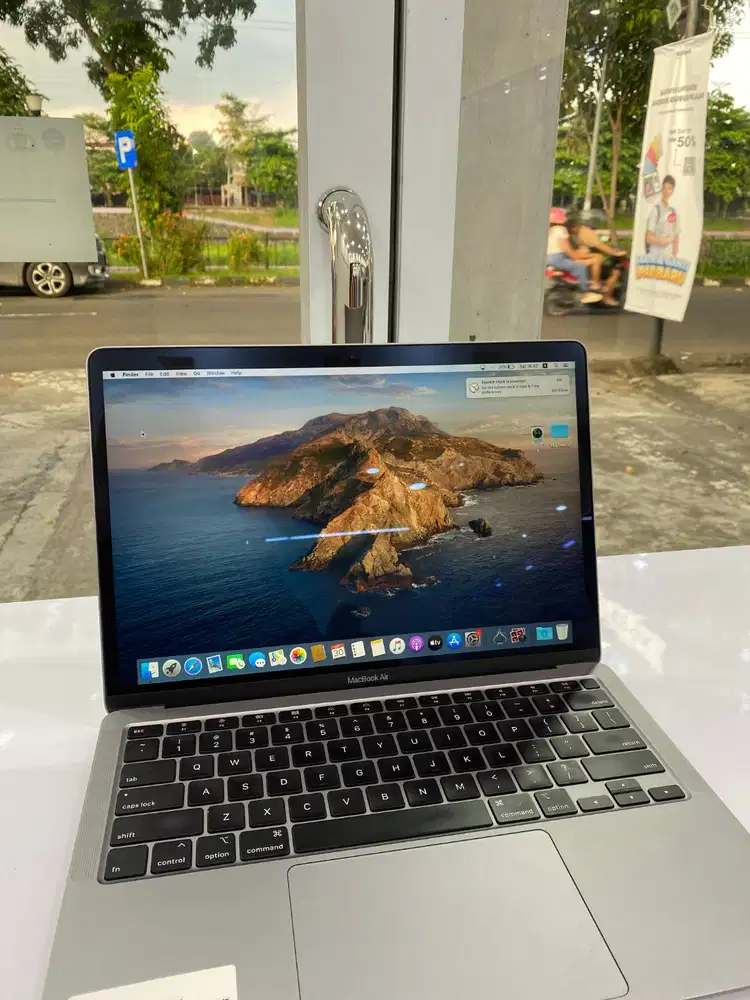 Macbook Air 2020 RAM 8/256 GB Intel Core i5 13 Space Grey