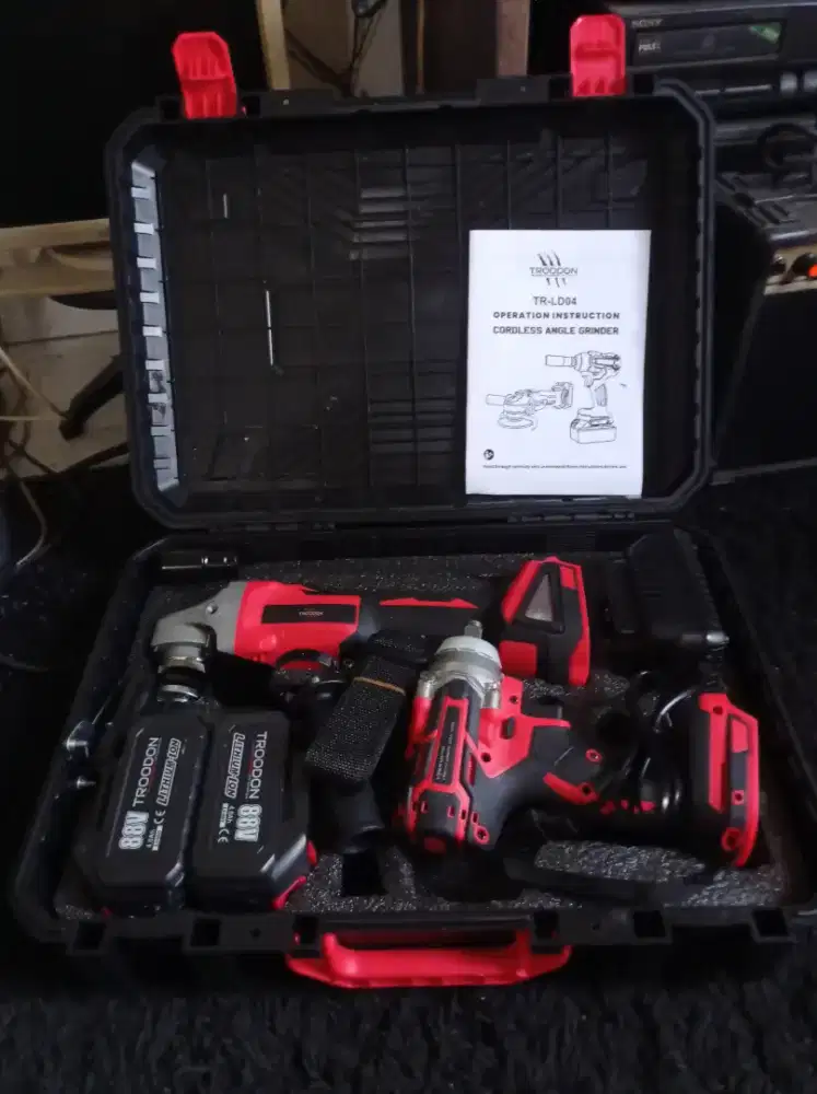 Paket lengkap impact wrench dan Mesin Gerinda Baterai