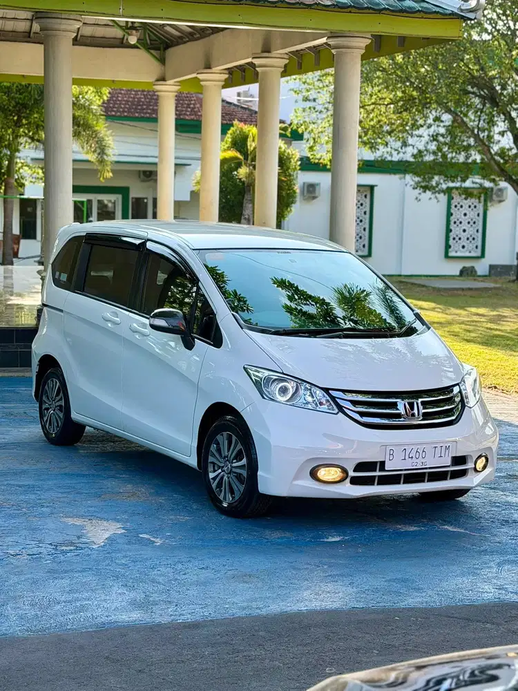 Freed E PSD Audio Stering Th 2014/15 Automatic KM 60rb Istimewa!