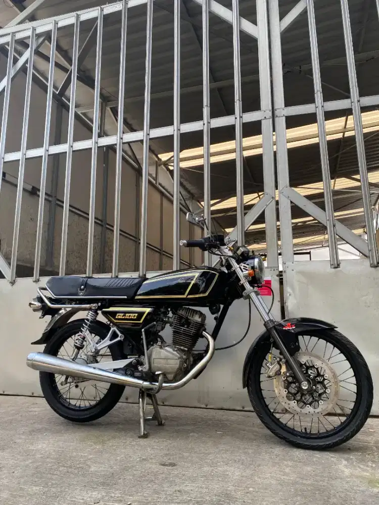 Honda GL 100 full restorasi