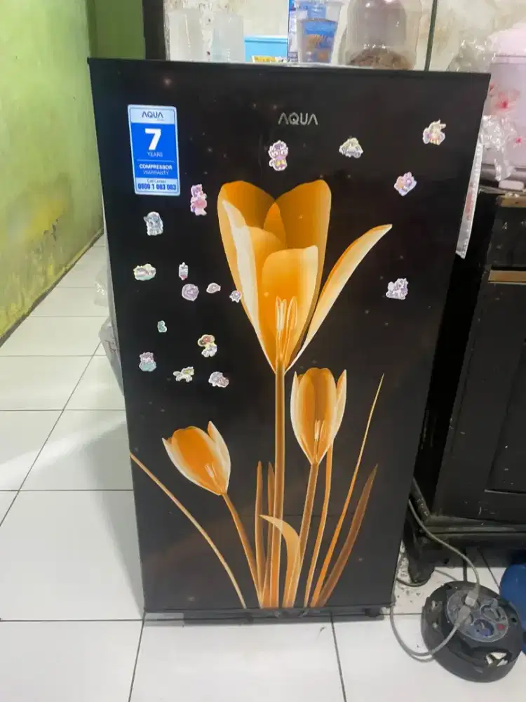 Kulkas 1 pintu merek Aqua