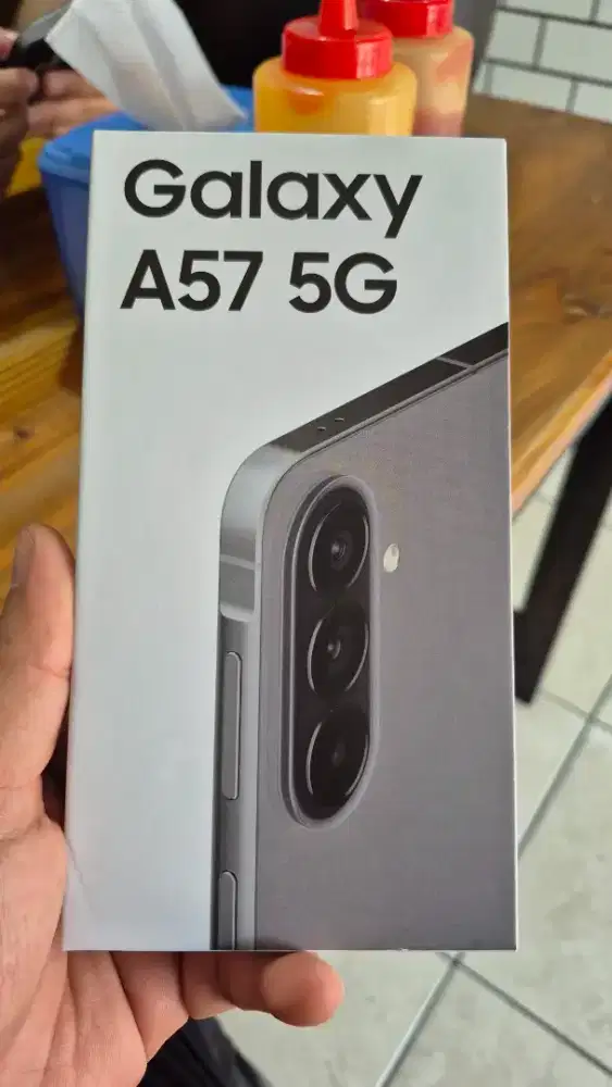 Samsung a57 5g ram 8 / internal 256