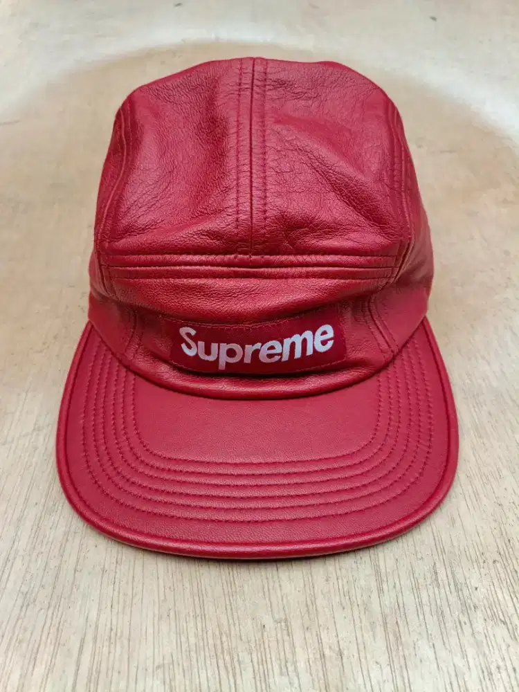 SUPREME LEATHER CAP
