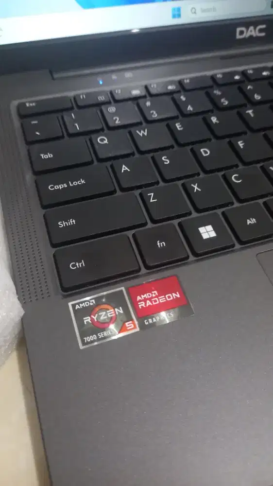 Laptop ryzen 5 gen12