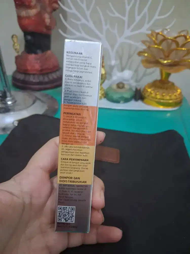 lanbena vitamin c eye
Serum oles untuk di mata
Limited edition 
Baran