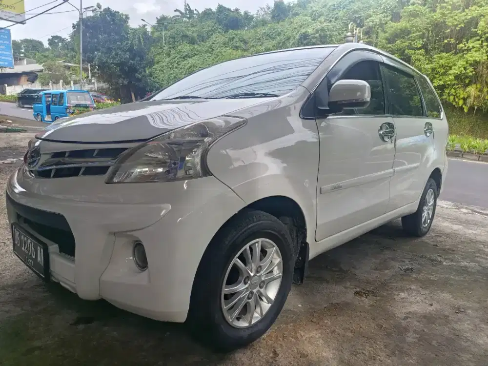 Xenia R sporty 2013