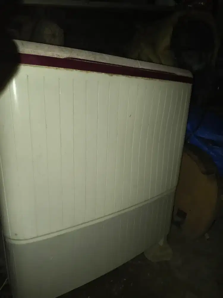 Mesin cuci polytron 2 tabung