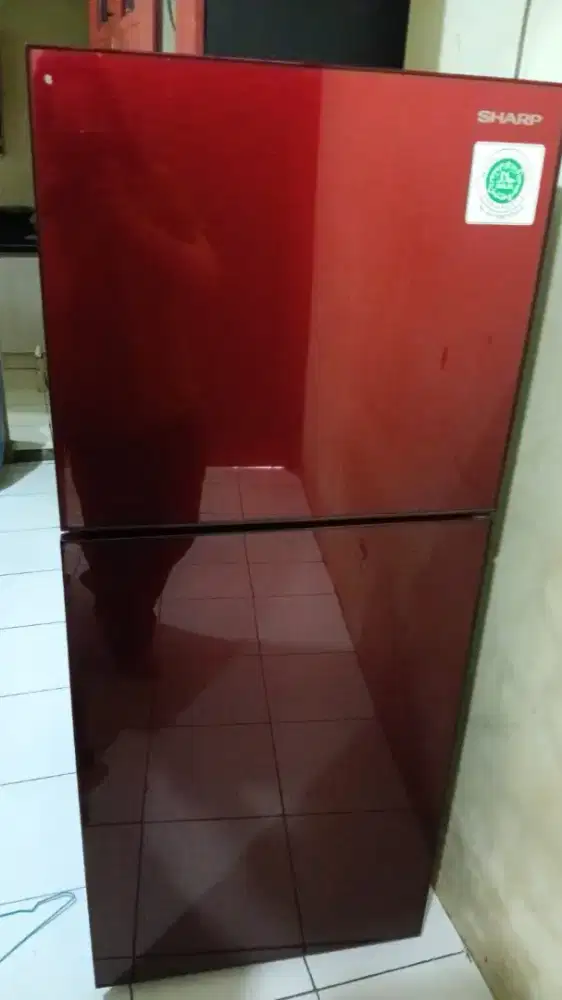 Di jual aja kulkas sharp