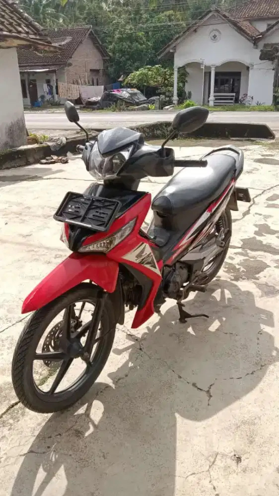 Jual motor kesayangan supra x fi, surat lengkap pajak panjang, noken