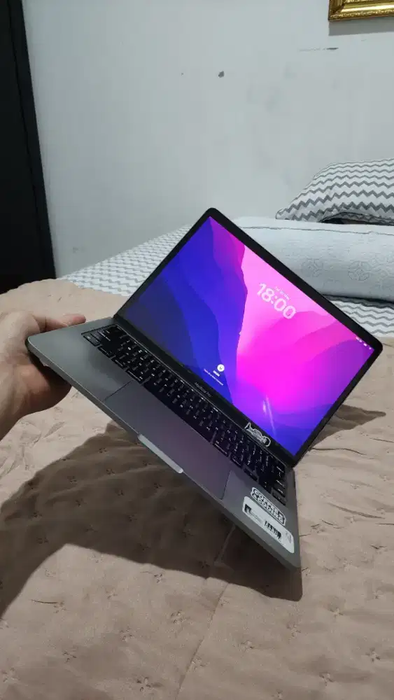Macbook Pro M1 8/512GB