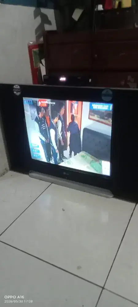 Tv LG datar slim 21in +STB