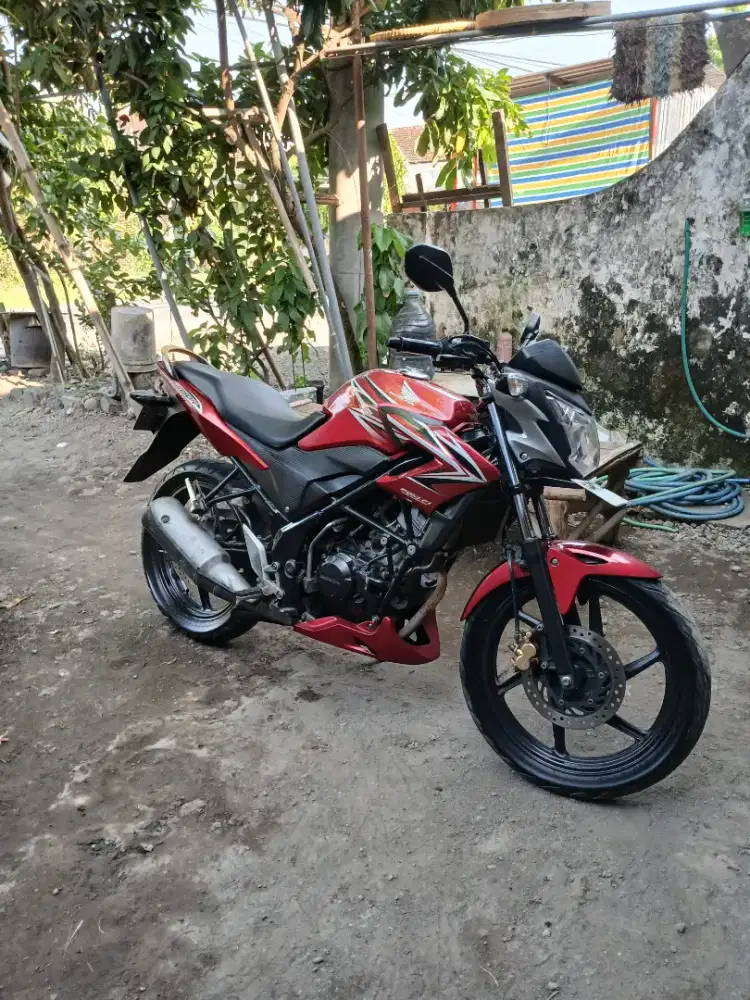 Honda cb 150 2013