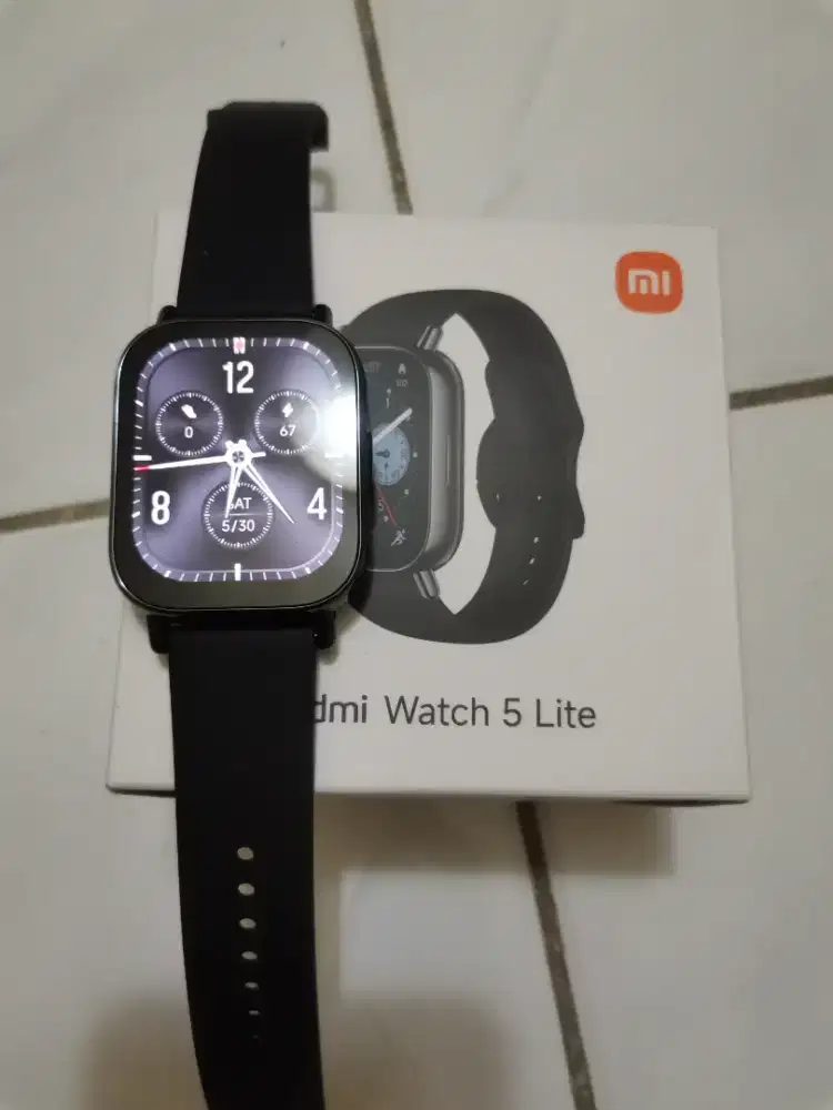 Di jual cepat xiaomi redmi watch 5 Lite