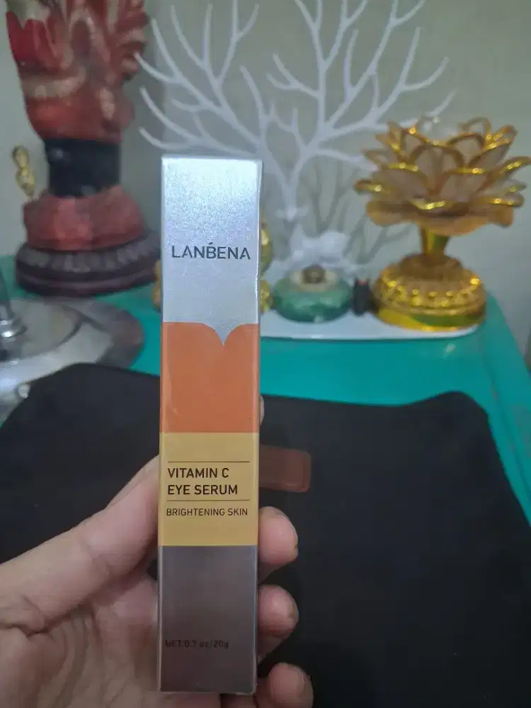 lanbena vitamin c eye
Serum oles untuk di mata
Limited edition 
Barang