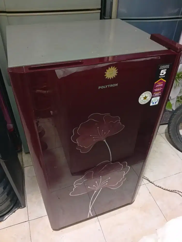 Kulkas bekas 1 pintu Mer politron Normal rak kumplit