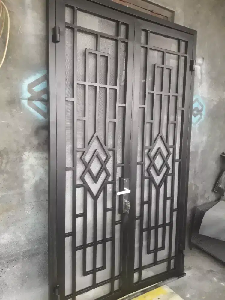 Teralis pintu jendela & pagar besi