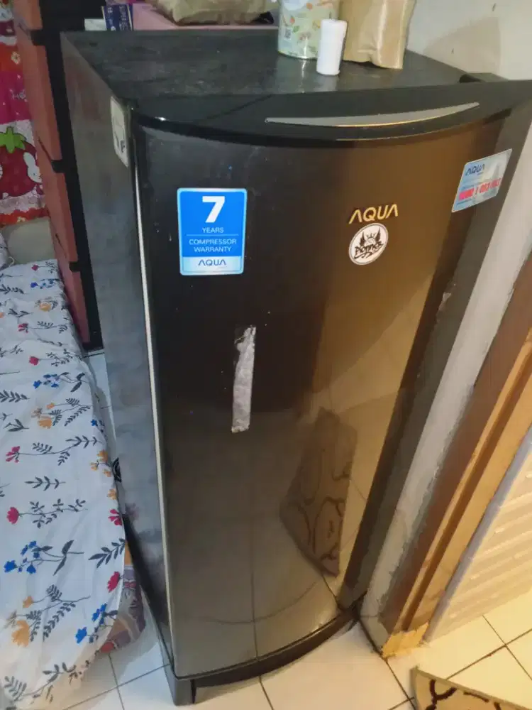Kulkas Aqua 1 pintu