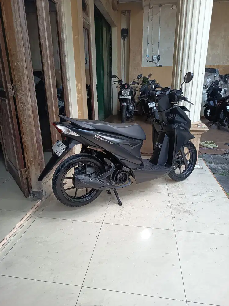 Beat deluxe hitam doff keyless remote 2024 gbm