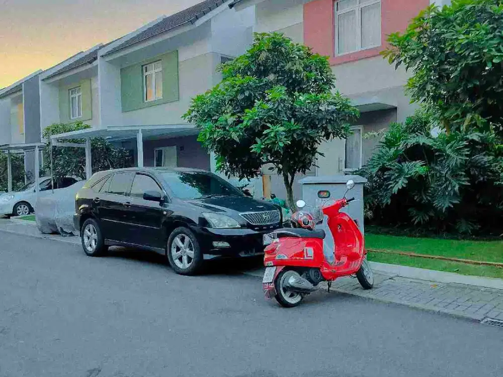 SUMMARECON 2LANTAI HARGA KEPEPET 1.170M NEGO