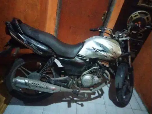 Suzuki Thunder 125