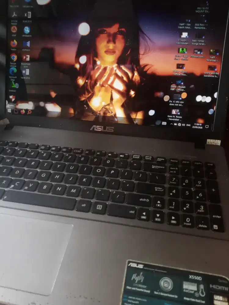 Jual laptop Asus Ram 8 GB hardisk 500 gb X550DP
